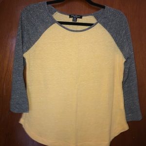 ⭐️ 2 for $10 ⭐️ Long sleeve baseball tee